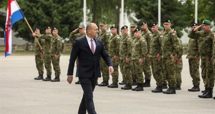 ANUŠIĆ: Naoružavanje Srbije nas ne zabrinjava