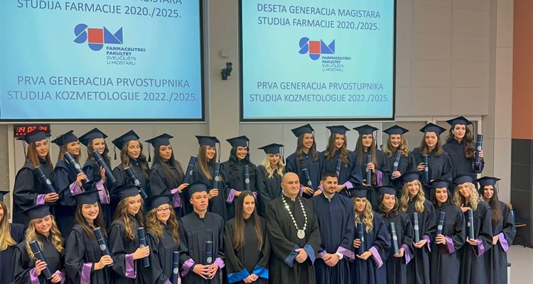 SUM: Promovirani magistri farmacije i prvostupnici kozmetologije