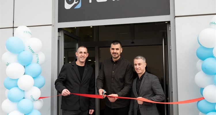 FOTO: Kupci pohrlili u TOTAL-S. Najbolji alat za svaki izazov došao u ruke pravih majstora