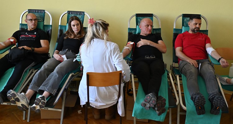 Gruđani darovali 55 doza krvi u još jednoj uspješnoj akciji FOTO