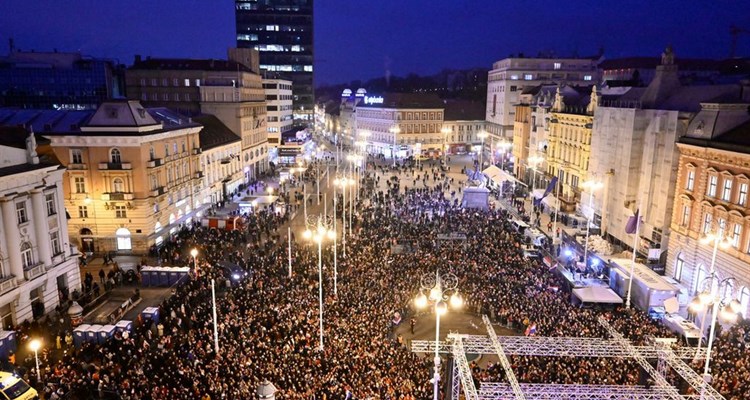 Doček hrvatskih rukometaša u Zagrebu prošao bez incidenata