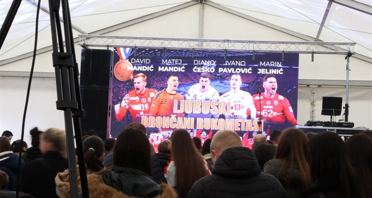 U Ljubuškom svečano dočekani hrvatski bročani reprezentativci