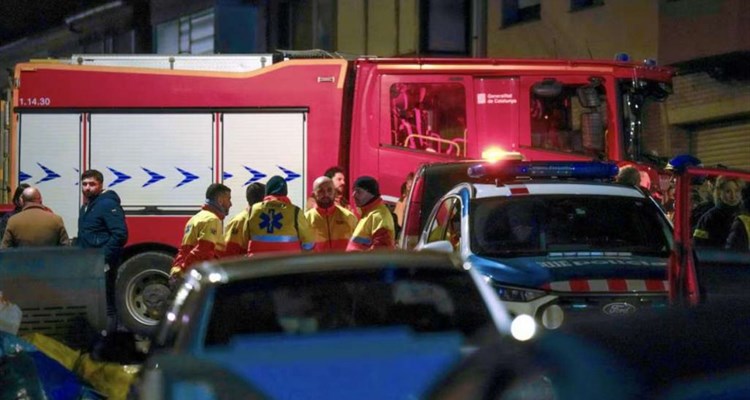 Pet mladih ljudi poginulo u požaru stambene zgrade 
