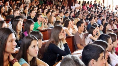 Hrvatska dijeli stipendije za studente iz BiH