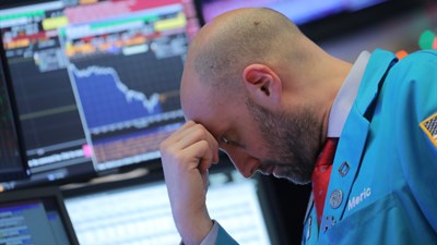 Svjetske burze pale, Trump zaoštrio trgovinski rat s Kinom
