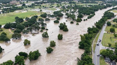 Gotovo 80 poginulih u poplavama u Teksasu, među njima 28 djece