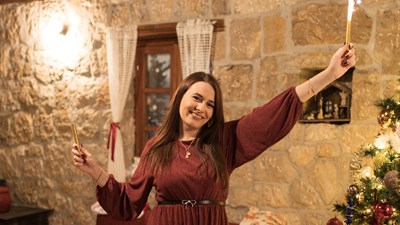 FOTO: I ove godine Anita Bogdan ispisuje jednu od najljepših božićnih priča u Hercegovini 🥰 