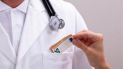 Građani misle da bez poklona nema lijeka