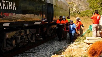 Najmanje 13 osoba poginulo u stravičnoj željezničkoj nesreći
