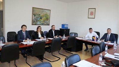 88. sjednica Vlade ŽZH: Povećane naknade razvojačenim braniteljima i majkama