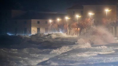 FOTO: Besana noć u Dalmaciji, ovo se ne pamti već desetljećima...