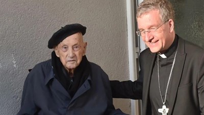 Najstariji svećenik na svijetu ima 110 godina