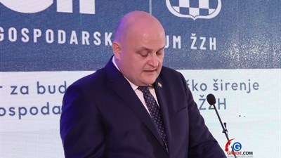 Šušnjar: Mađari moraju odlučiti kojem svijetu pripadaju