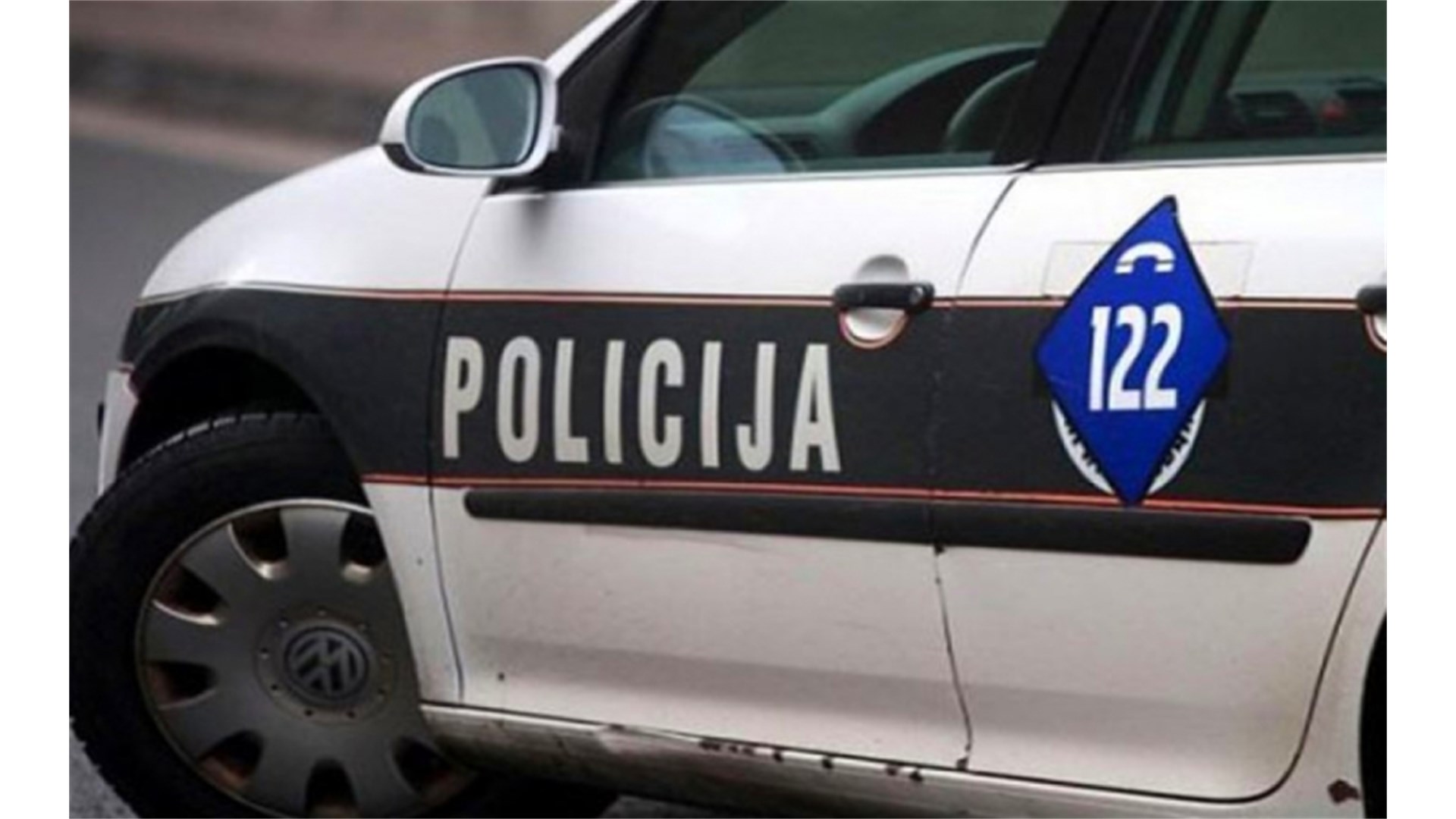 Muškarac u BiH ubio suprugu i sina, u bijegu je
