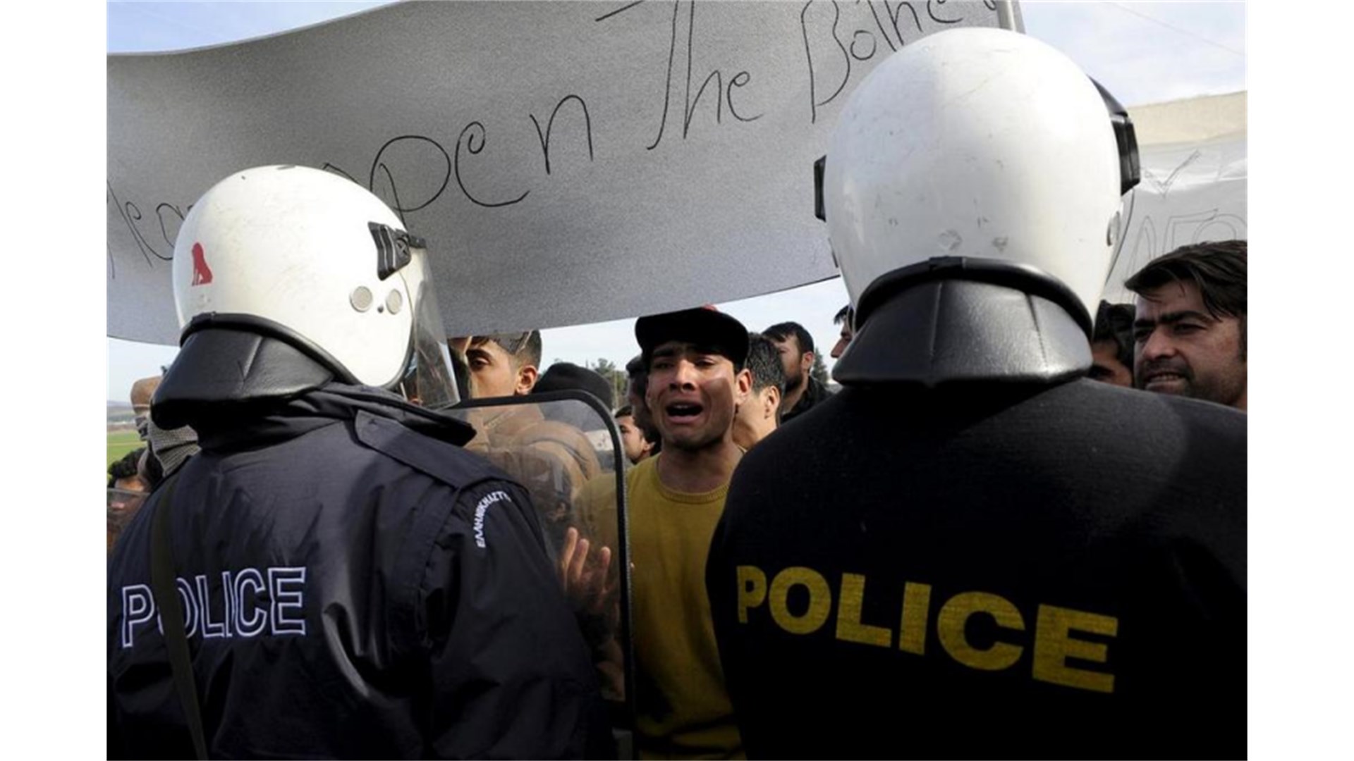 Europol razbio veliku mrežu krijumčarenja migranata u Europi, uhićeno 19 krijumčara