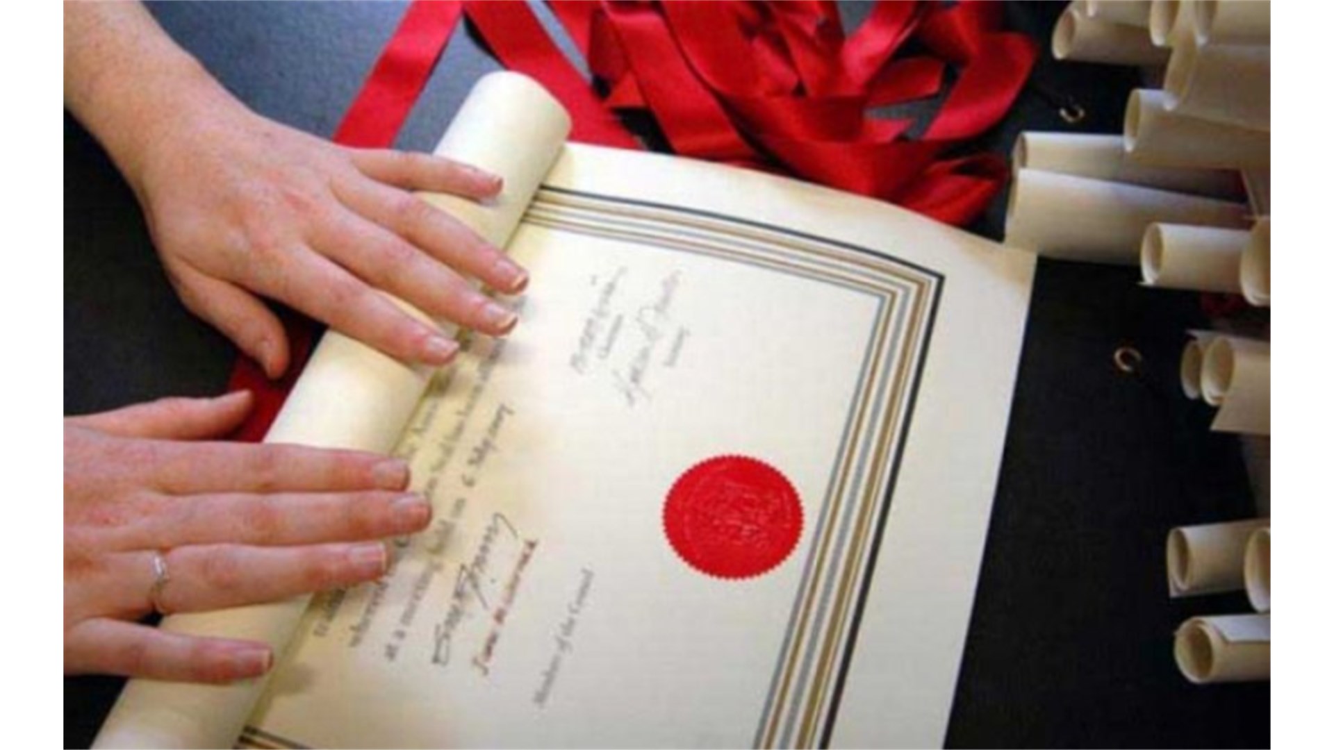 Titulu magistra ili doktora znanosti stekli za pet dana, diplome prodavane po benzinskim crpkama