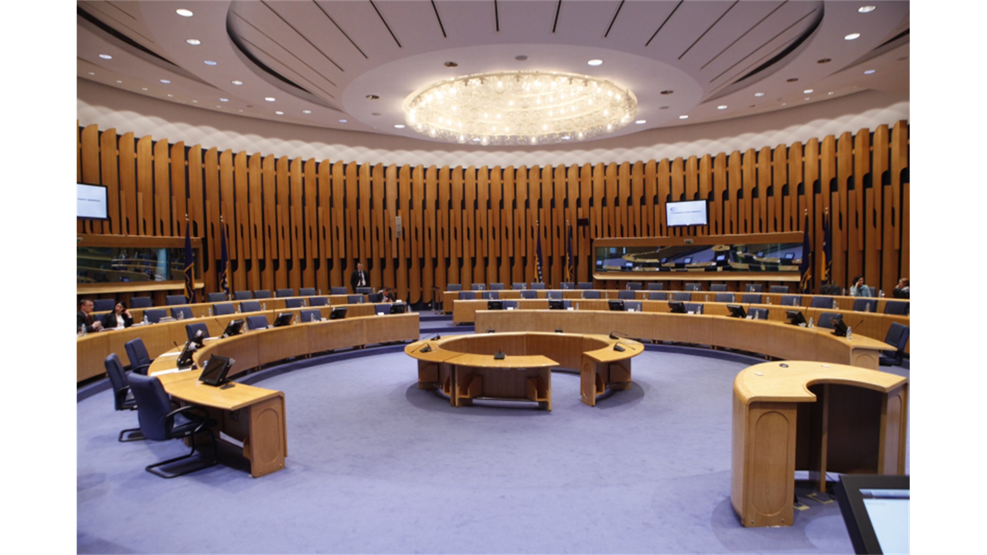 Dom naroda PSBiH o prijedlozima zakona o VSTV-u i Sudu BiH