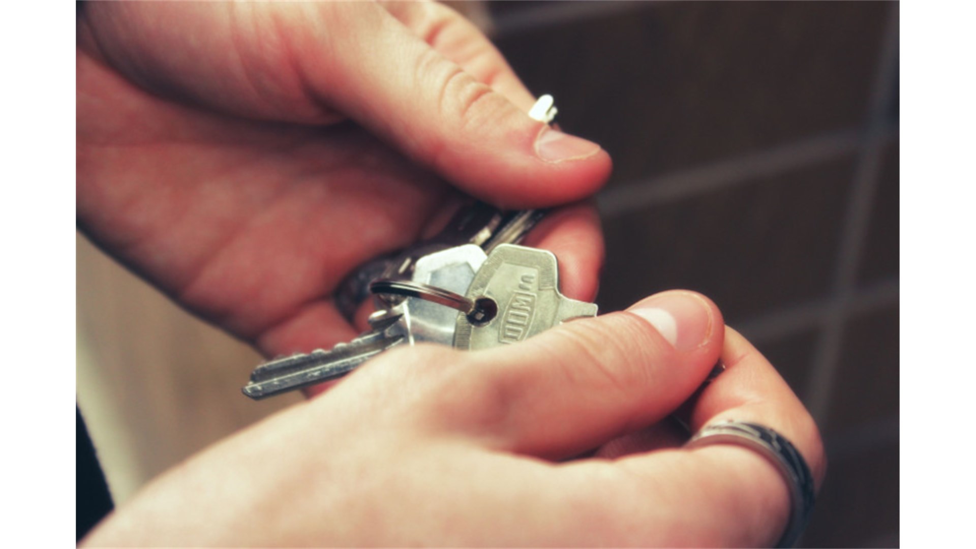 Teško do svojih kvadrata: Gotovo 70 posto mladih u FBiH živi s roditeljima