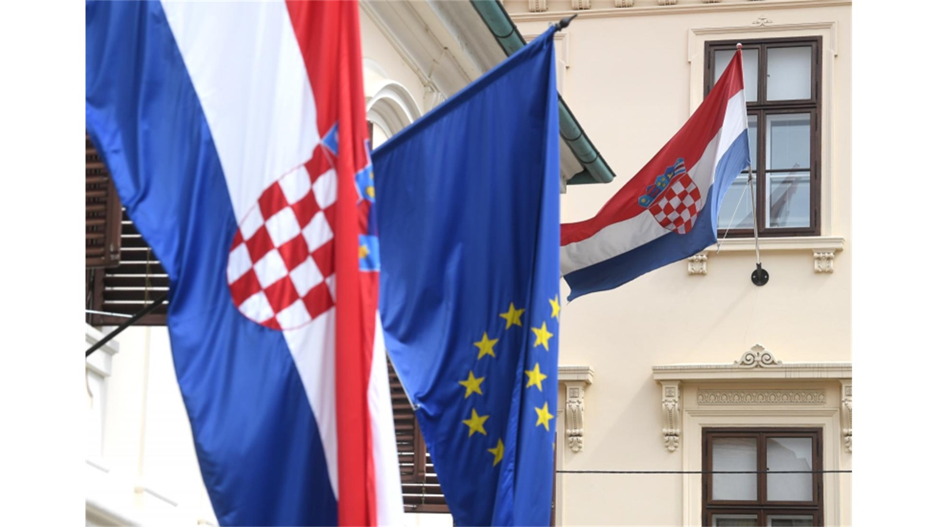 EK zabrinuta zbog protjerivanja hrvatskih državljana iz Srbije