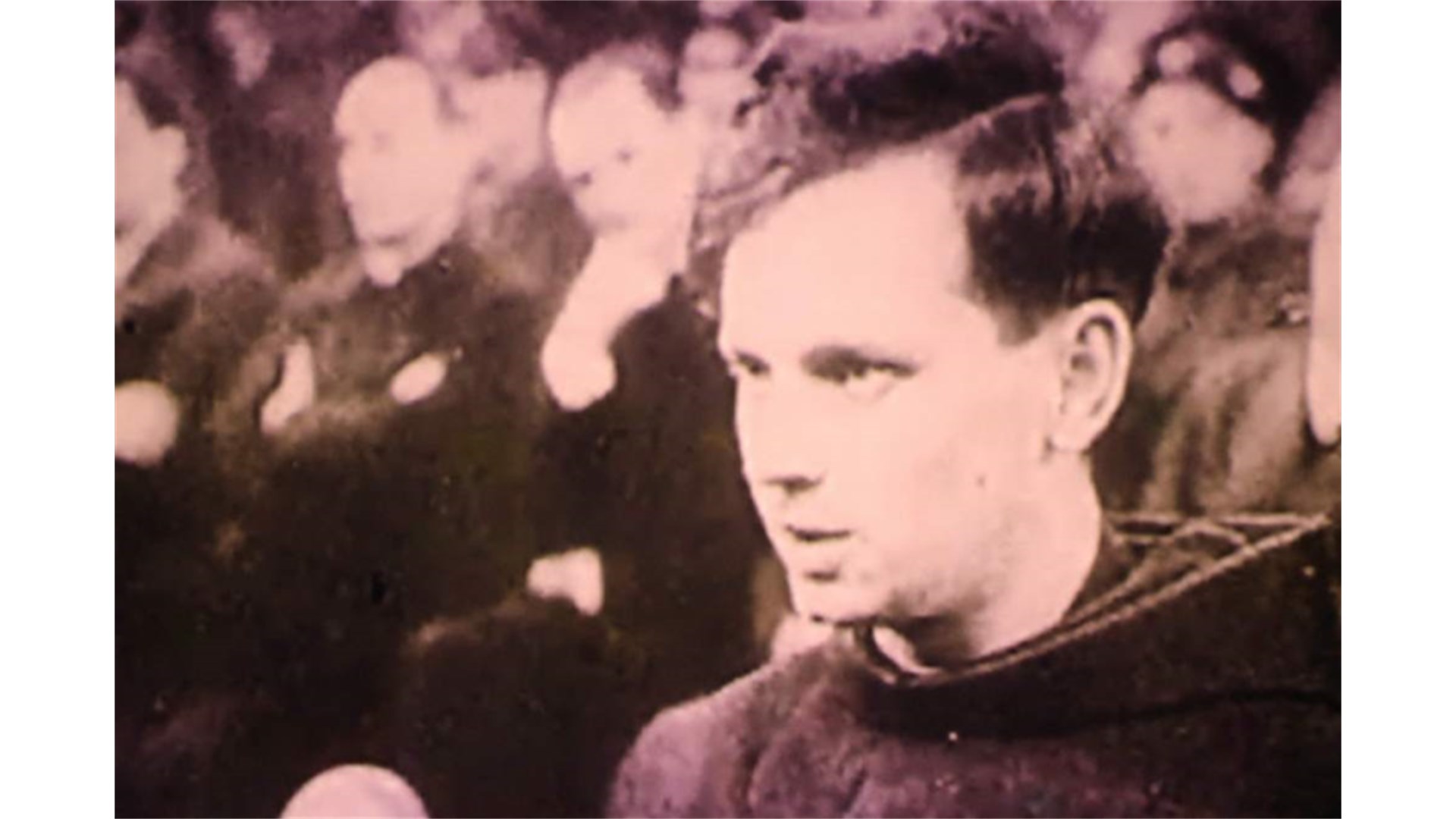 Bl. Alojzije Stepinac - Njegov je grob mjesto neprekidne molitve i vrelo uslišanja