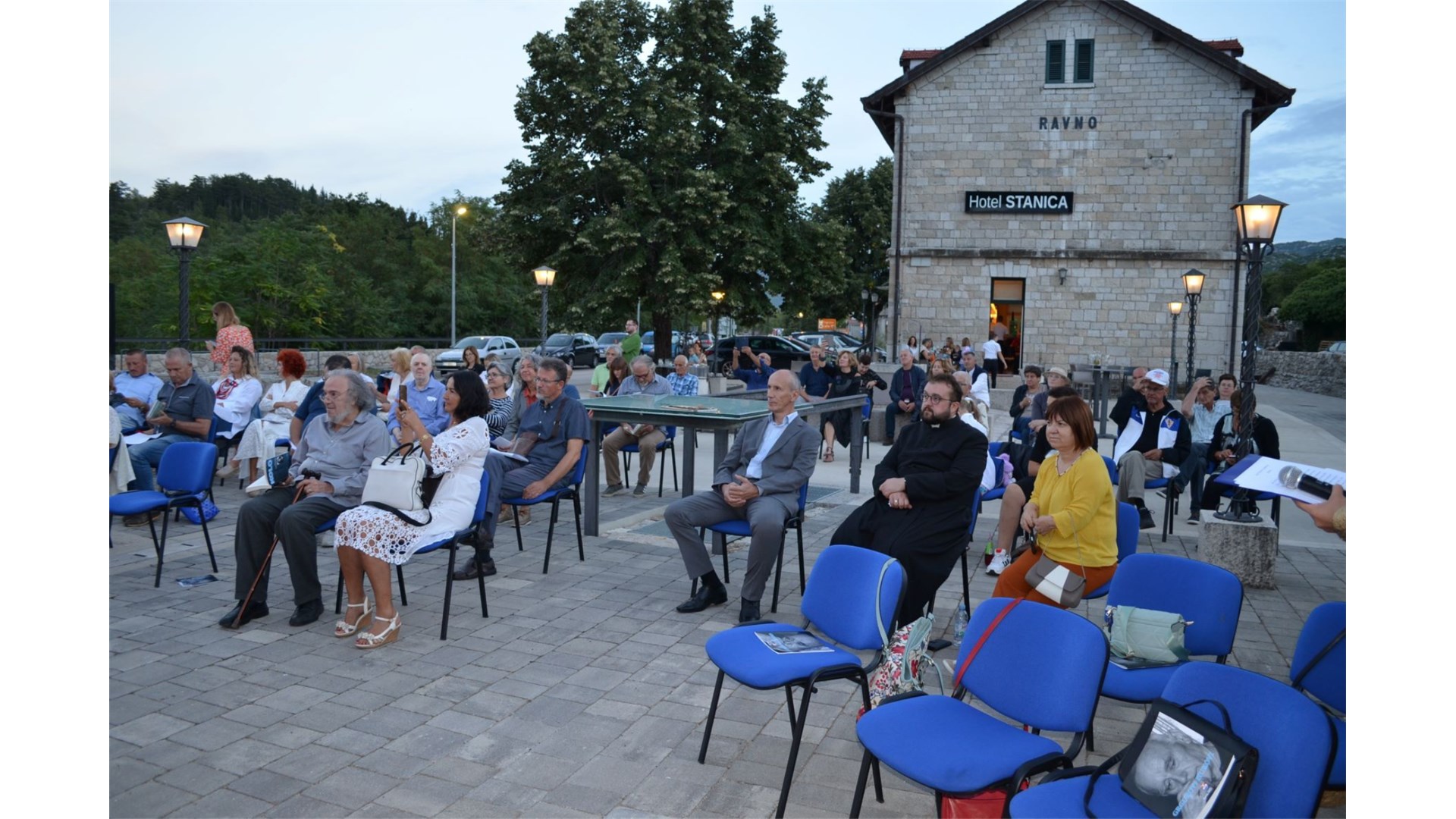 Najava: Pjesnička manifestacija Grgurovi hukovi u Ravnom