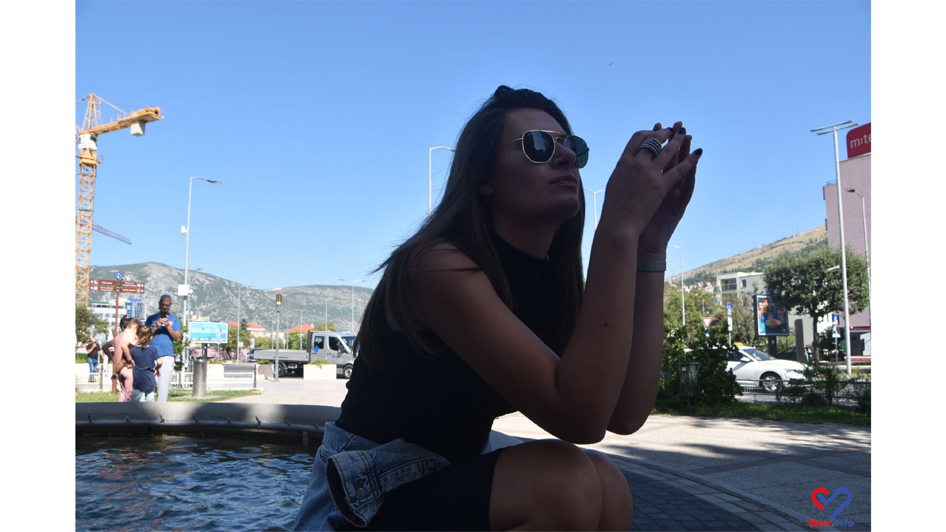 FOTO: Prošetali smo s fotoaparatom kroz Mostar! U kadar nam upala i jedna od najljepših voditeljica u BiH
