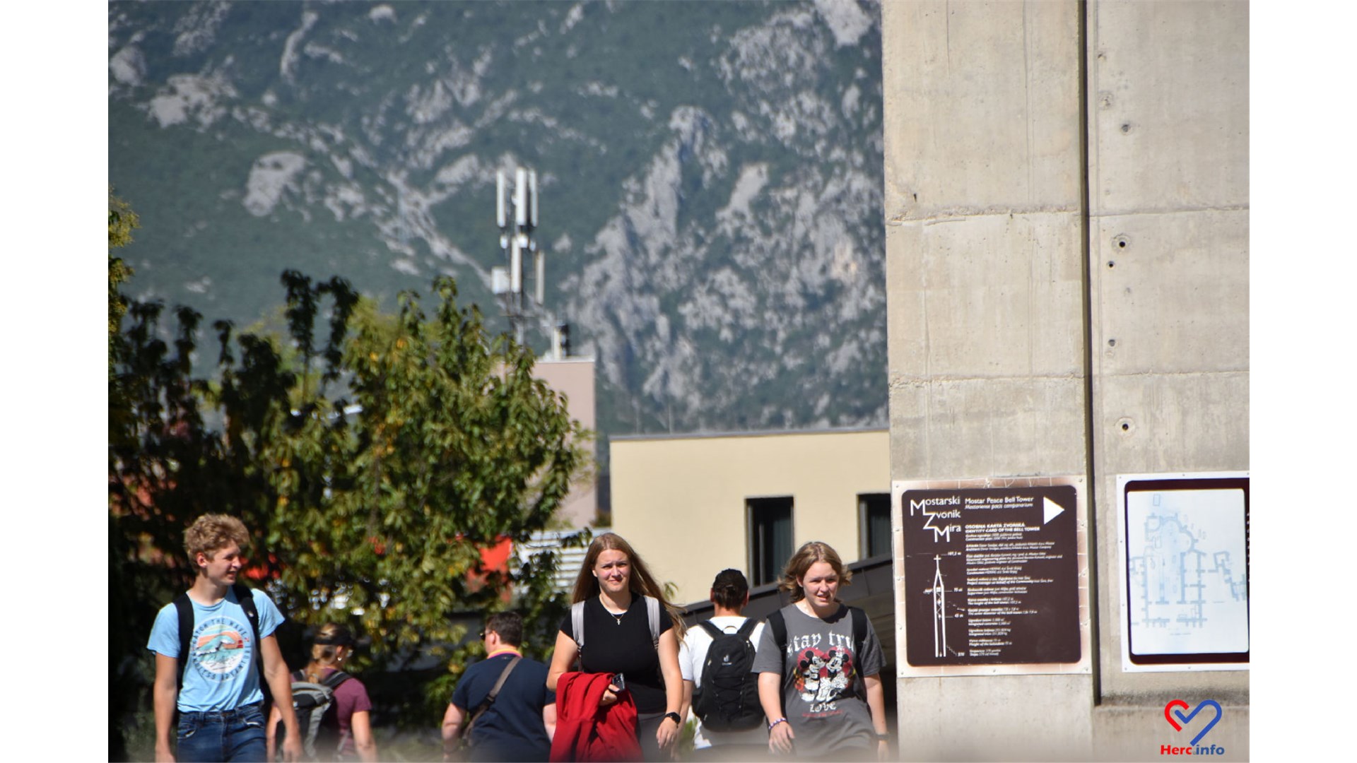 FOTO: Prošetali smo s fotoaparatom kroz Mostar! U kadar nam upala i jedna od najljepših voditeljica u BiH