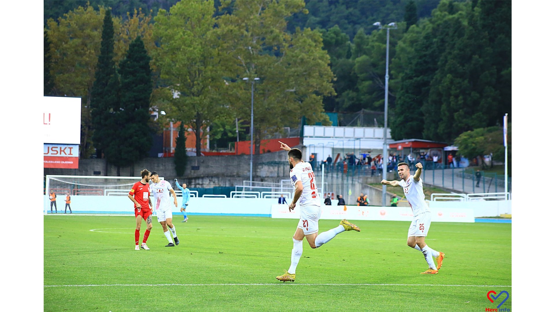 FOTO: Zrinjskom školski sat bio dovoljan da razmontira Veleža
