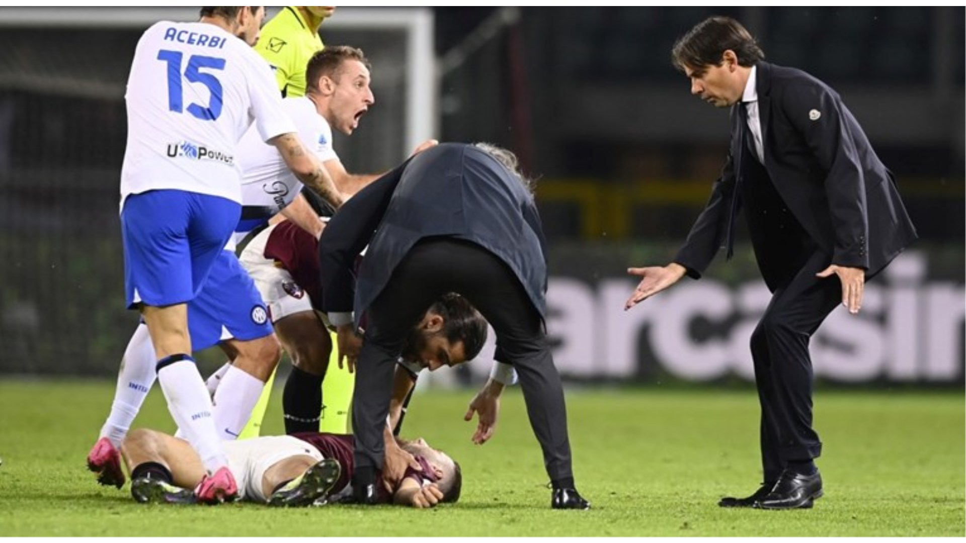 Nikola Vlašić nakon duela ostao nepomično ležati na zemlji