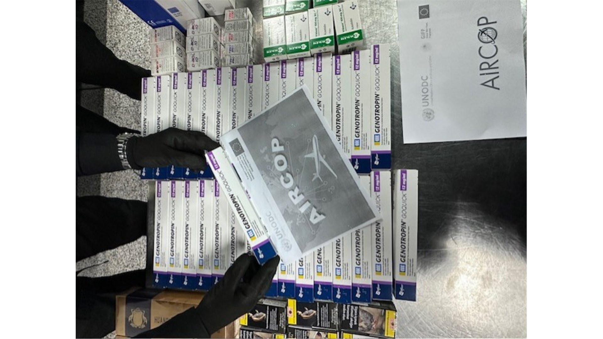 FOTO: Kinezi i Turci pokušali u BiH unijeti Rolex, cigarete, steroide i anabolike...