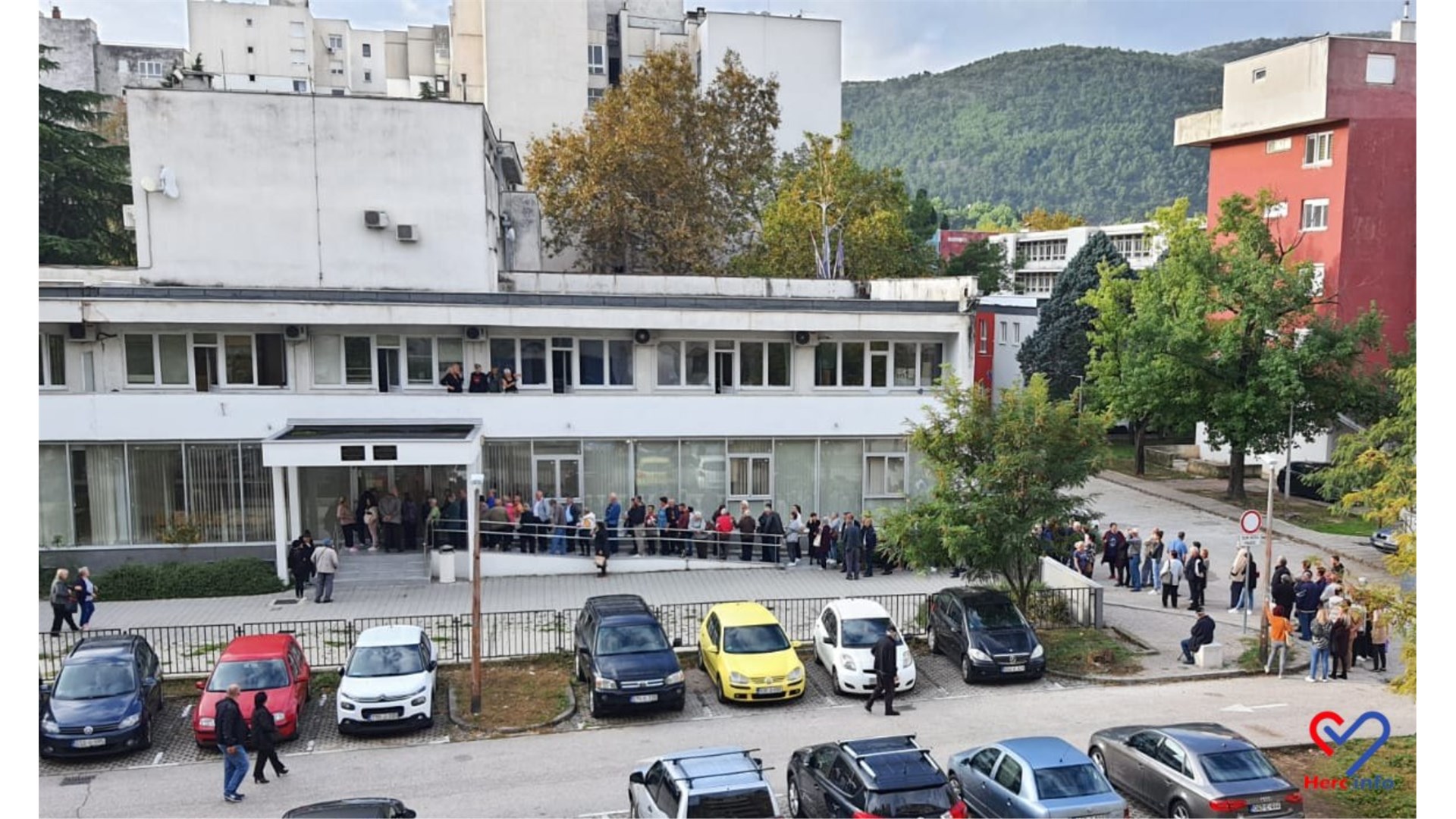 Nezapamćeni redovi pred CIPS-om u Mostaru, traži se pomoć Europske unije