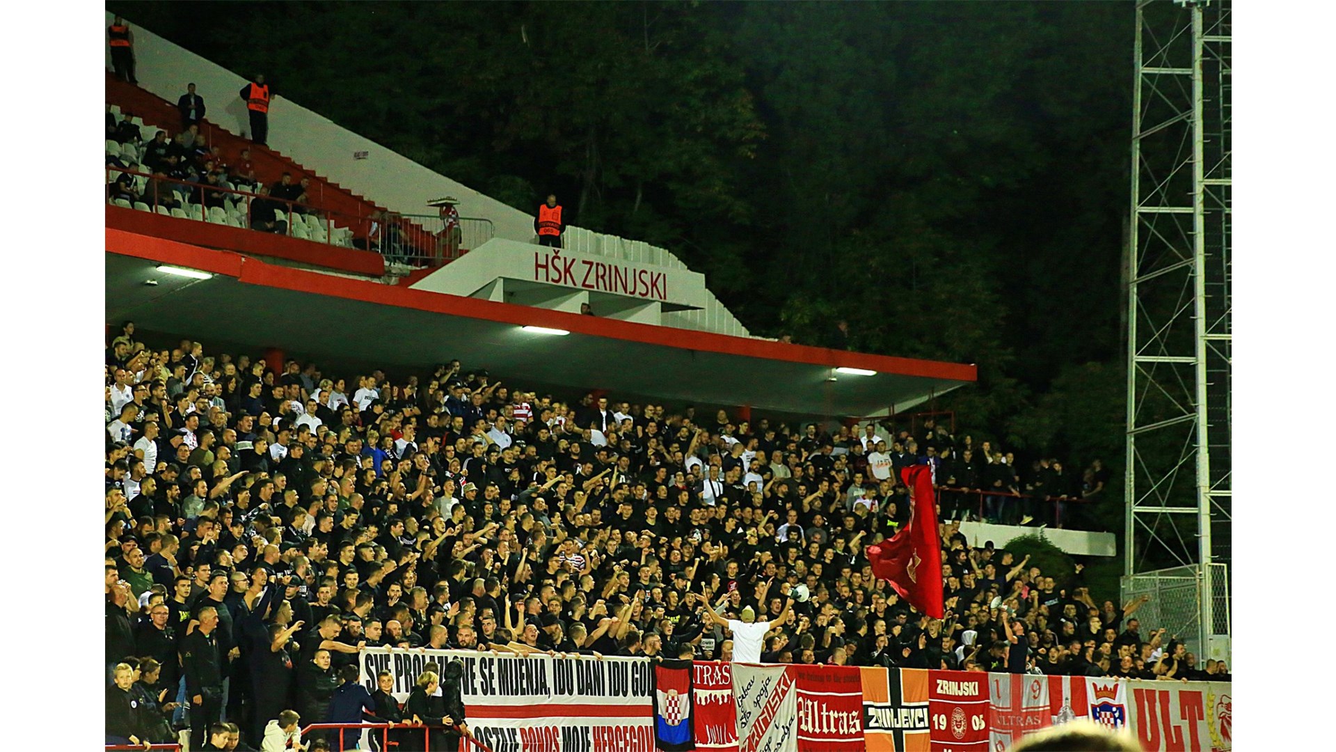 FOTO: Zrinjski poražen od VAR-a, Mostarci i Legiji pokazali kako se igra nogomet