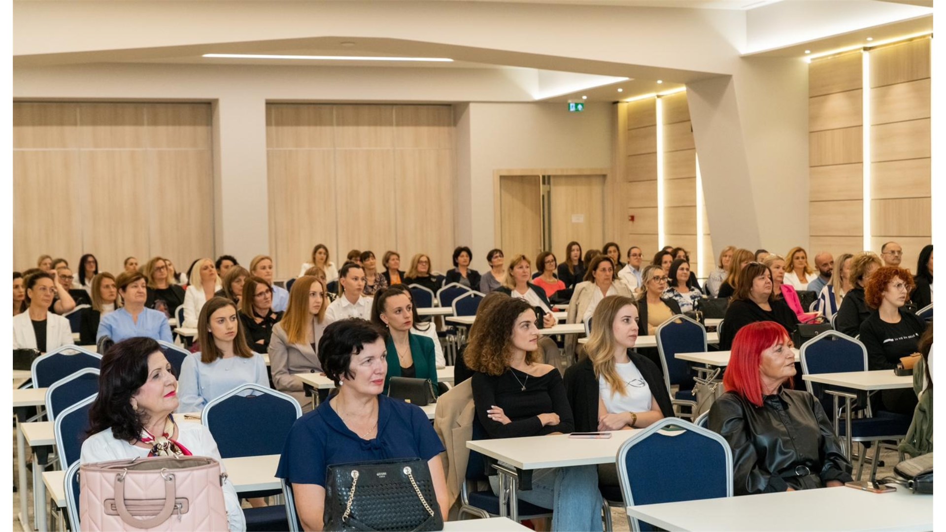 FOTO: U Neumu organizirano predavanje o zdravlju žena! Zdrave životne navike od ključne važnosti