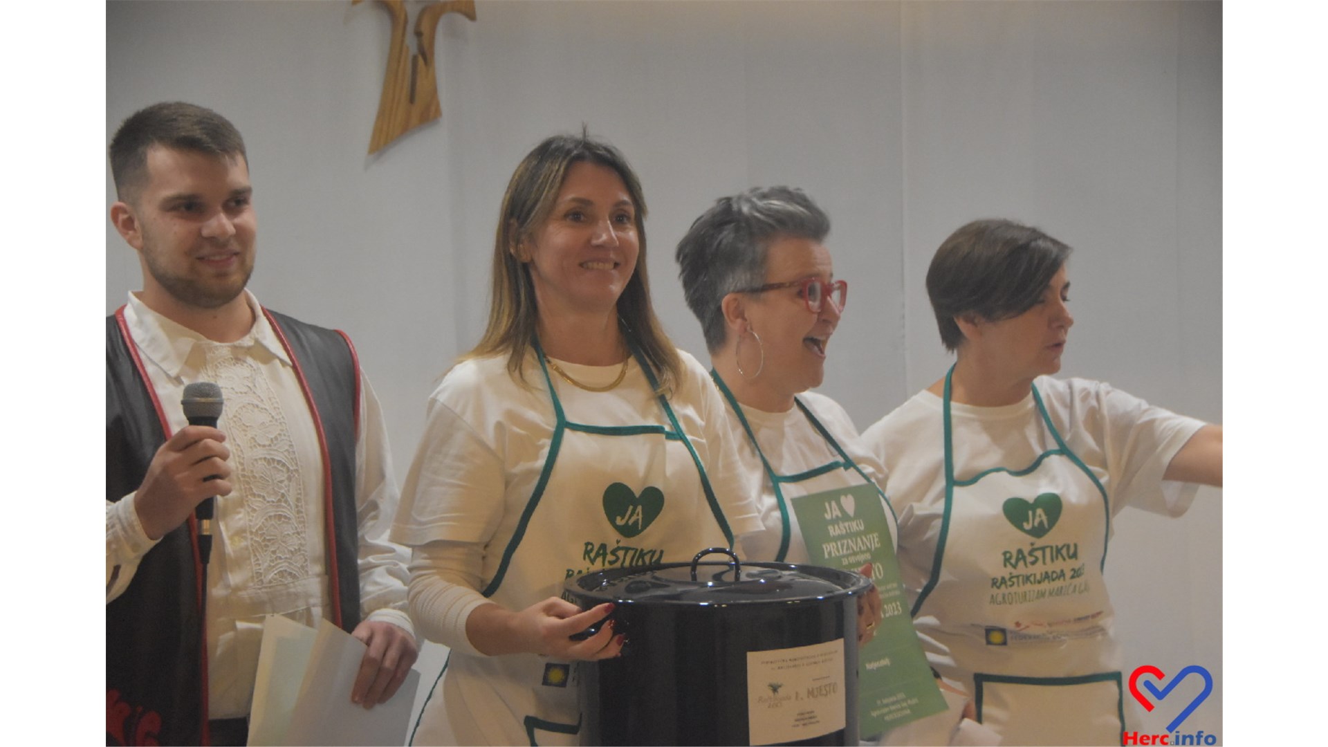 FOTO: Bili smo na Raštikijadi koja je okupila Hercegovinu i Dalmaciju! Od raštike pravili tortilje, baklave, sladoled...