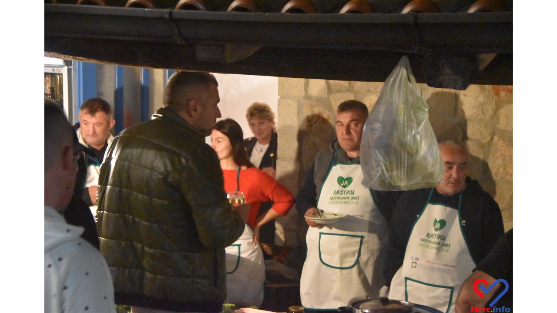 FOTO: Bili smo na Raštikijadi koja je okupila Hercegovinu i Dalmaciju! Od raštike pravili tortilje, baklave, sladoled...