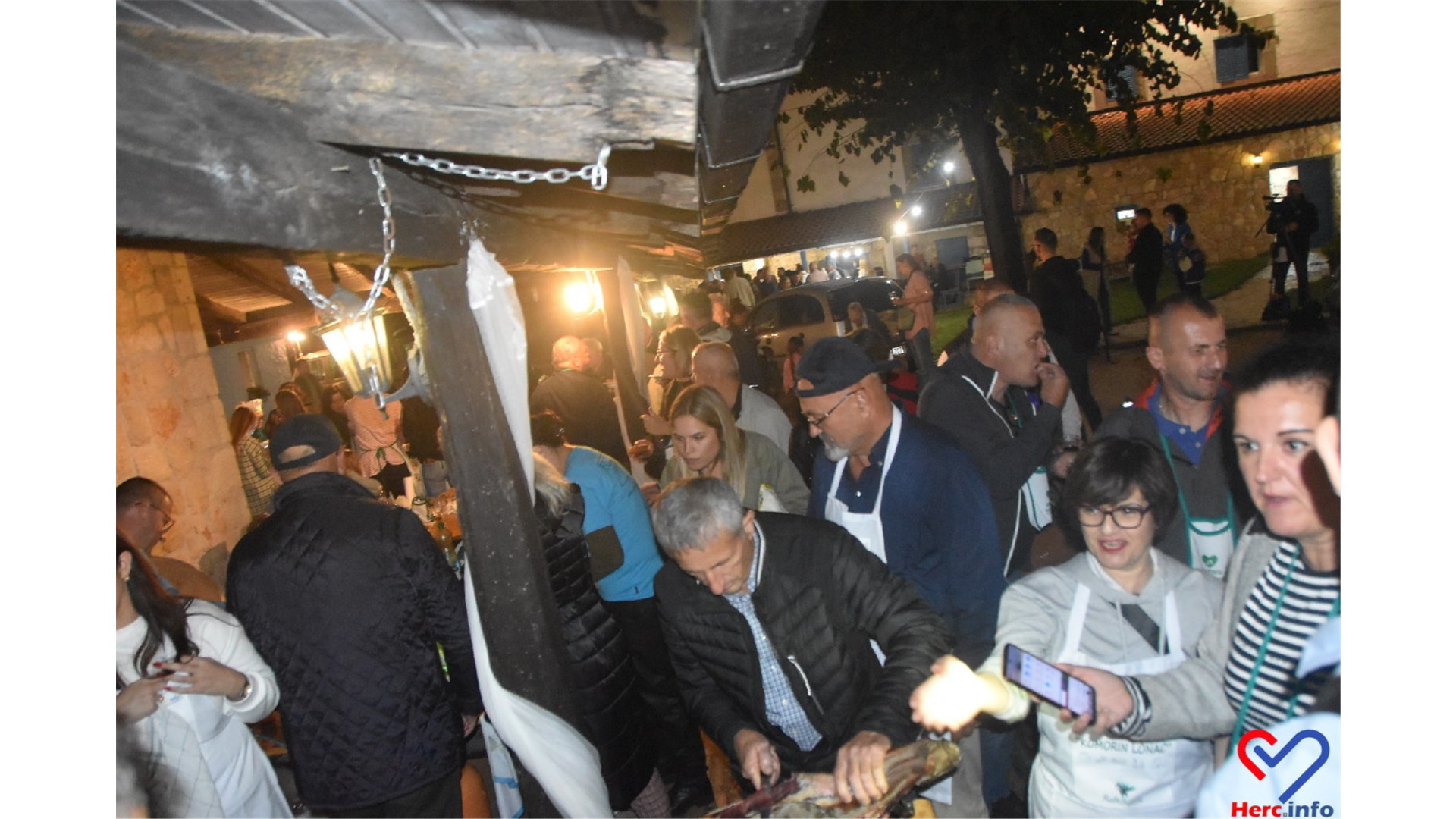 FOTO: Bili smo na Raštikijadi koja je okupila Hercegovinu i Dalmaciju! Od raštike pravili tortilje, baklave, sladoled...