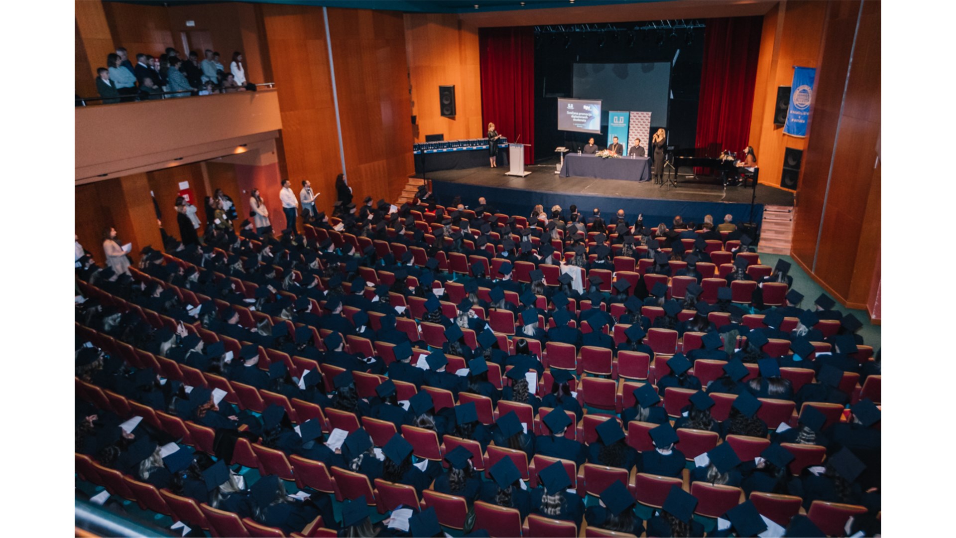 FOTO: Svečano promovirano 367 diplomanda Filozofskog fakulteta Sveučilišta u Mostaru