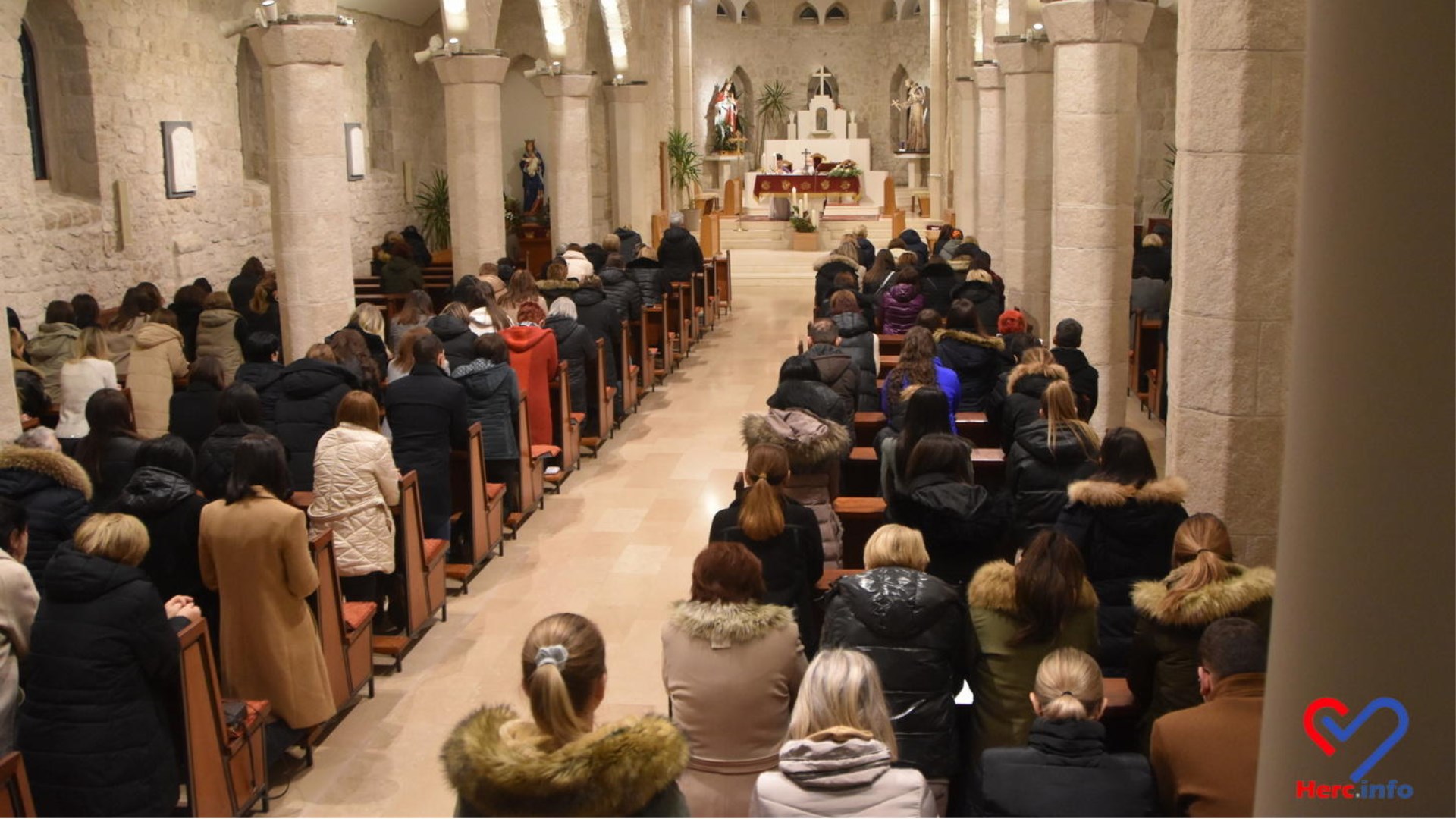 Počele svete mise zornice, upravo na blagdan svete Barbare! Donosimo molitvu svetici, pomoćnici u nevolji