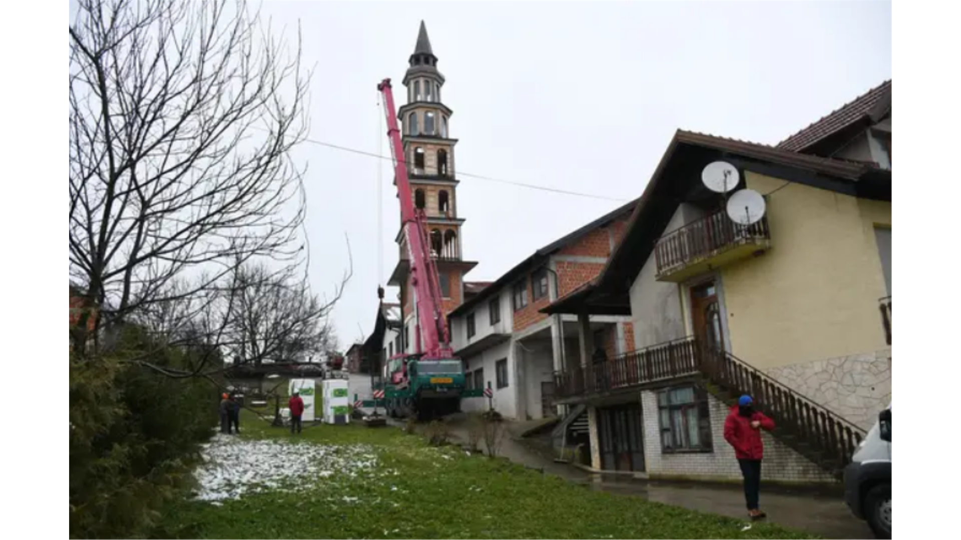 Inspekcija ruši toranj kojeg je samo jedan čovjek završio za Svi svete! Graditelj: Slijedio sam san, a danas sam tužan