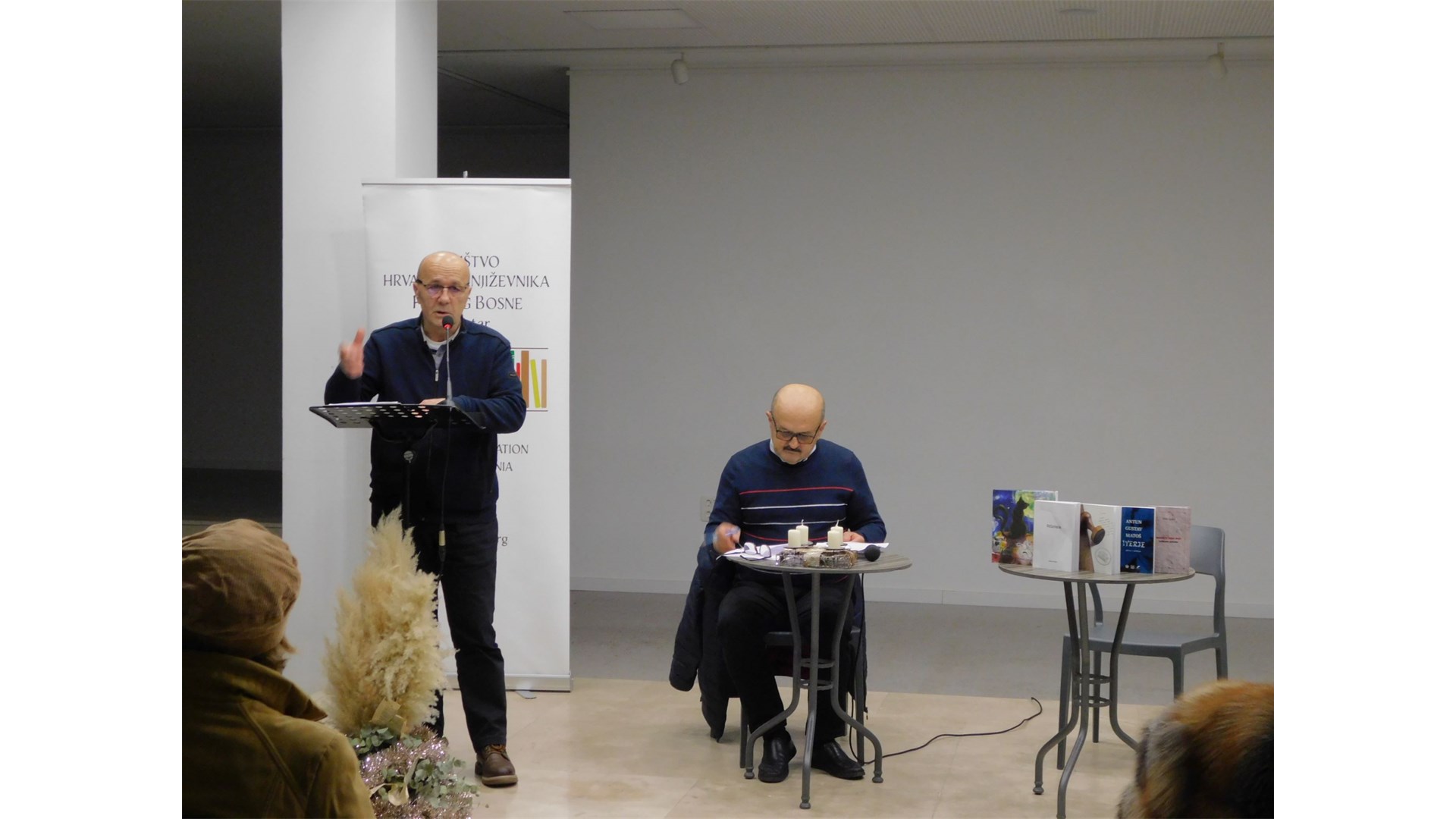 Adventska književna večer DHK HB