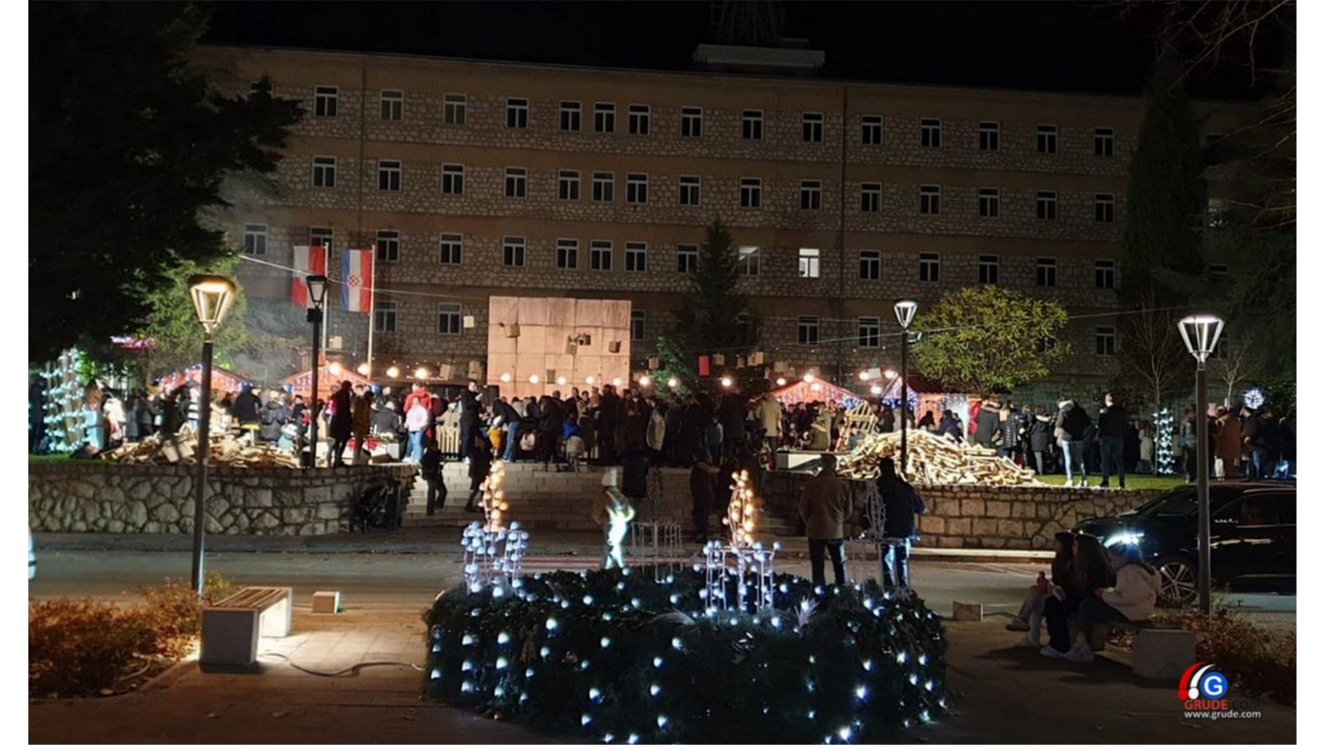 Izvrsna prva večer humanitarnog Adventa u Grudama - Božić svima