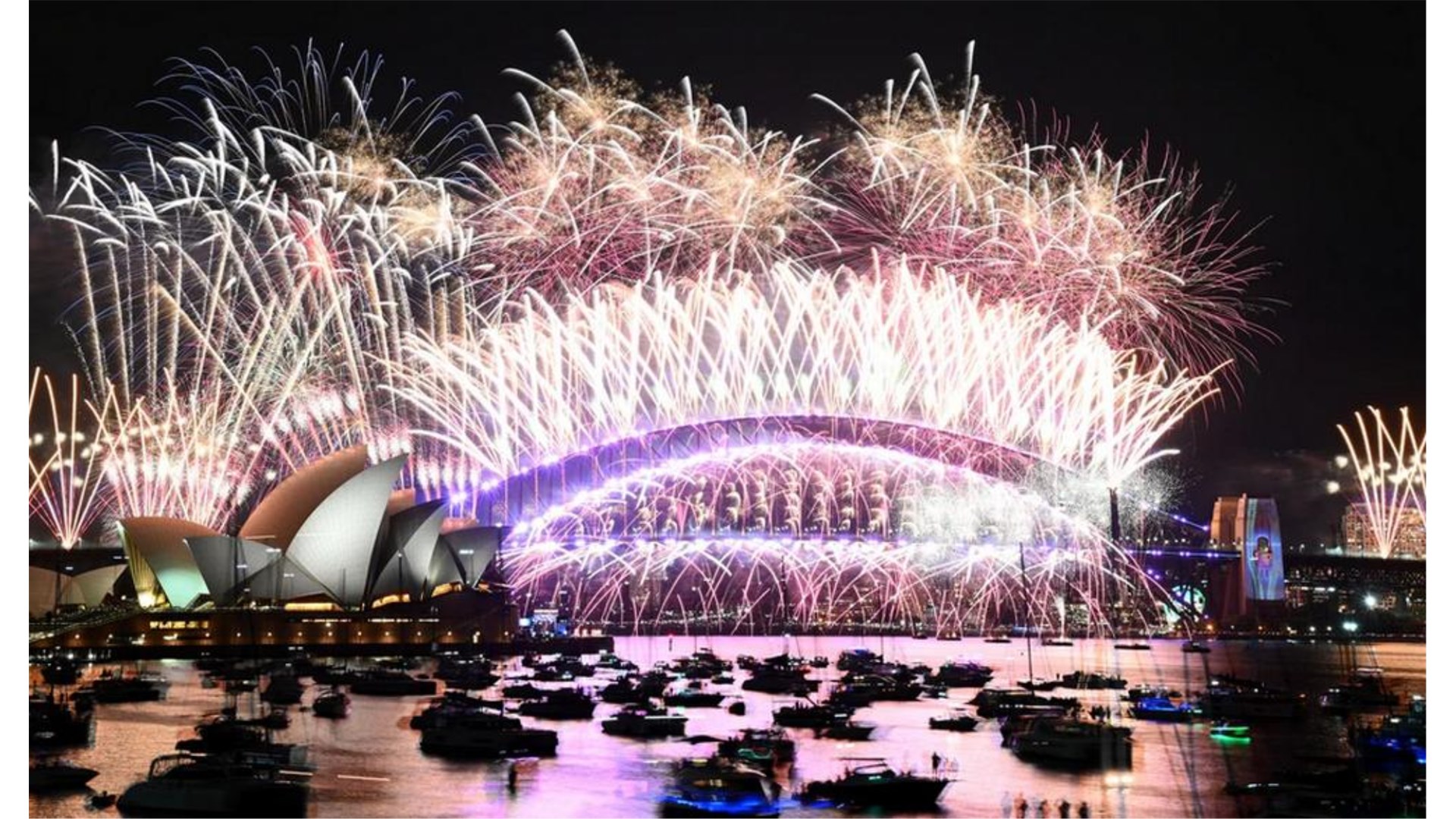 Sydney u novu godinu ušao spektakularnim vatrometom