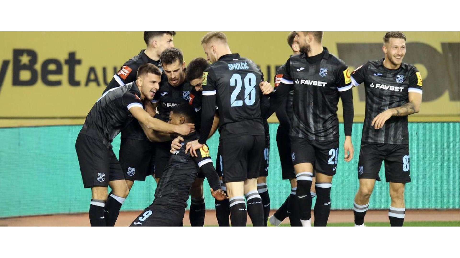 Igrači uništili feštu Hajduka, Perišić i Brekalo se hvatali za glavu, Livaja se ozlijedio, Rijeka slavila!
