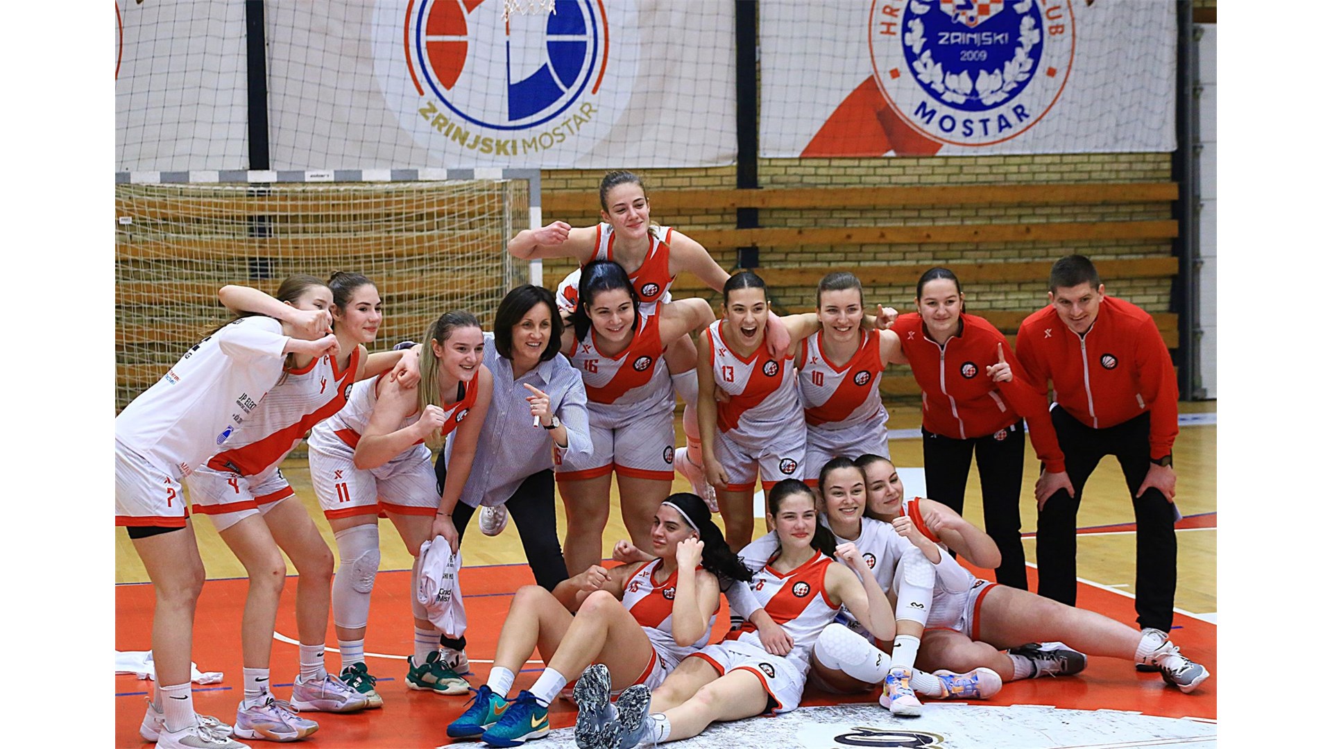 FOTO: Košarkašice Zrinjskog i dalje melju sve pred sobom! Slavile i protiv Leotara