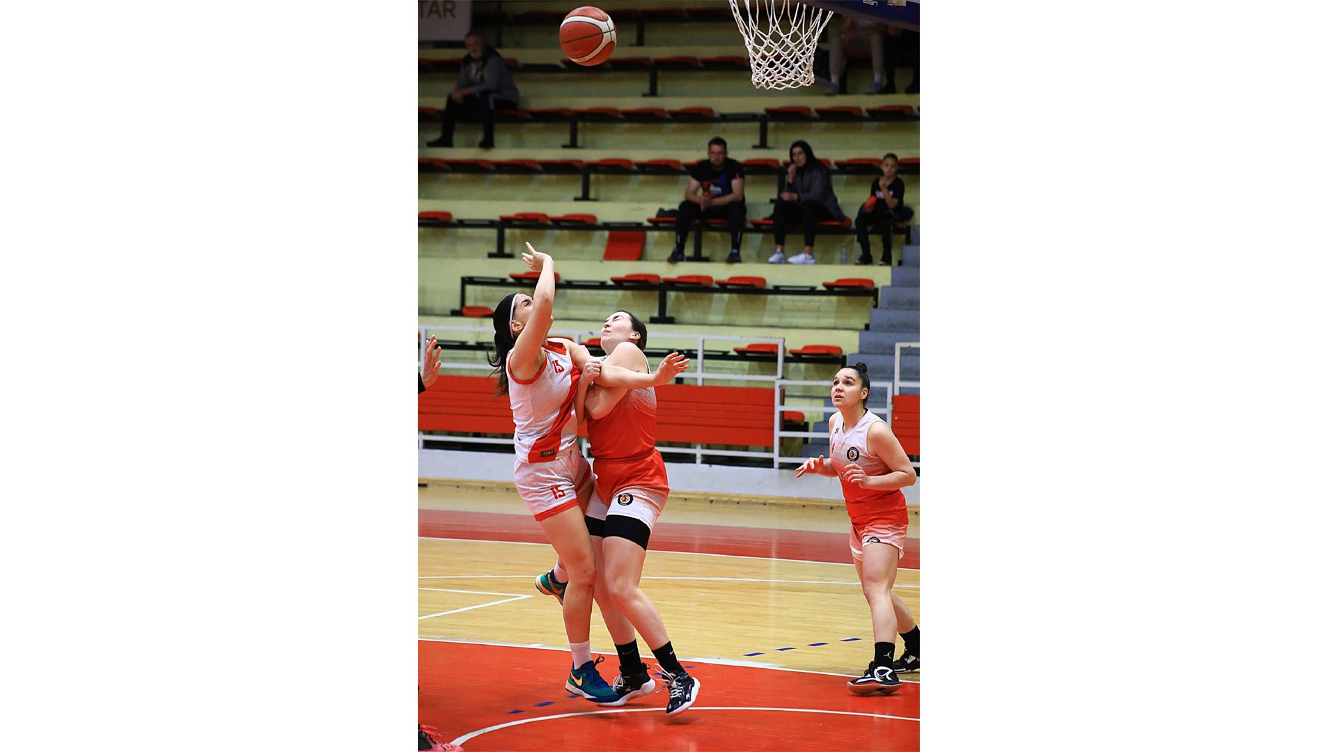 FOTO: Plemkinje u Mostaru slavile protiv Jumpera! Bravo ŽKK Zrinjski 2010
