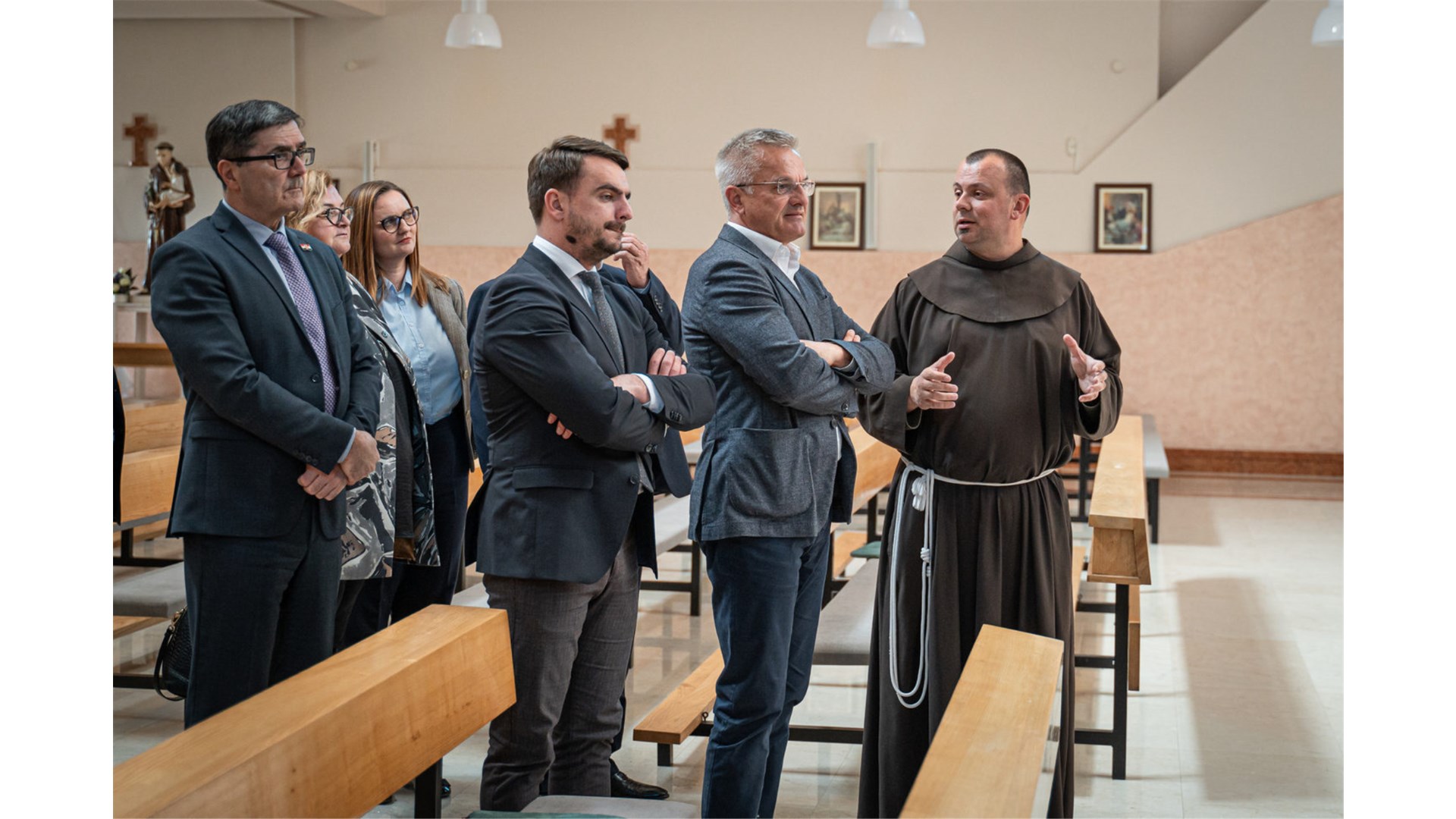 FOTO: Zvonko Milas izbornu kampanju počeo s Plehana! Susreo se s franjevcima Pavićem i Šimićem, biskupom Majićem, osluškivao bilo puka...