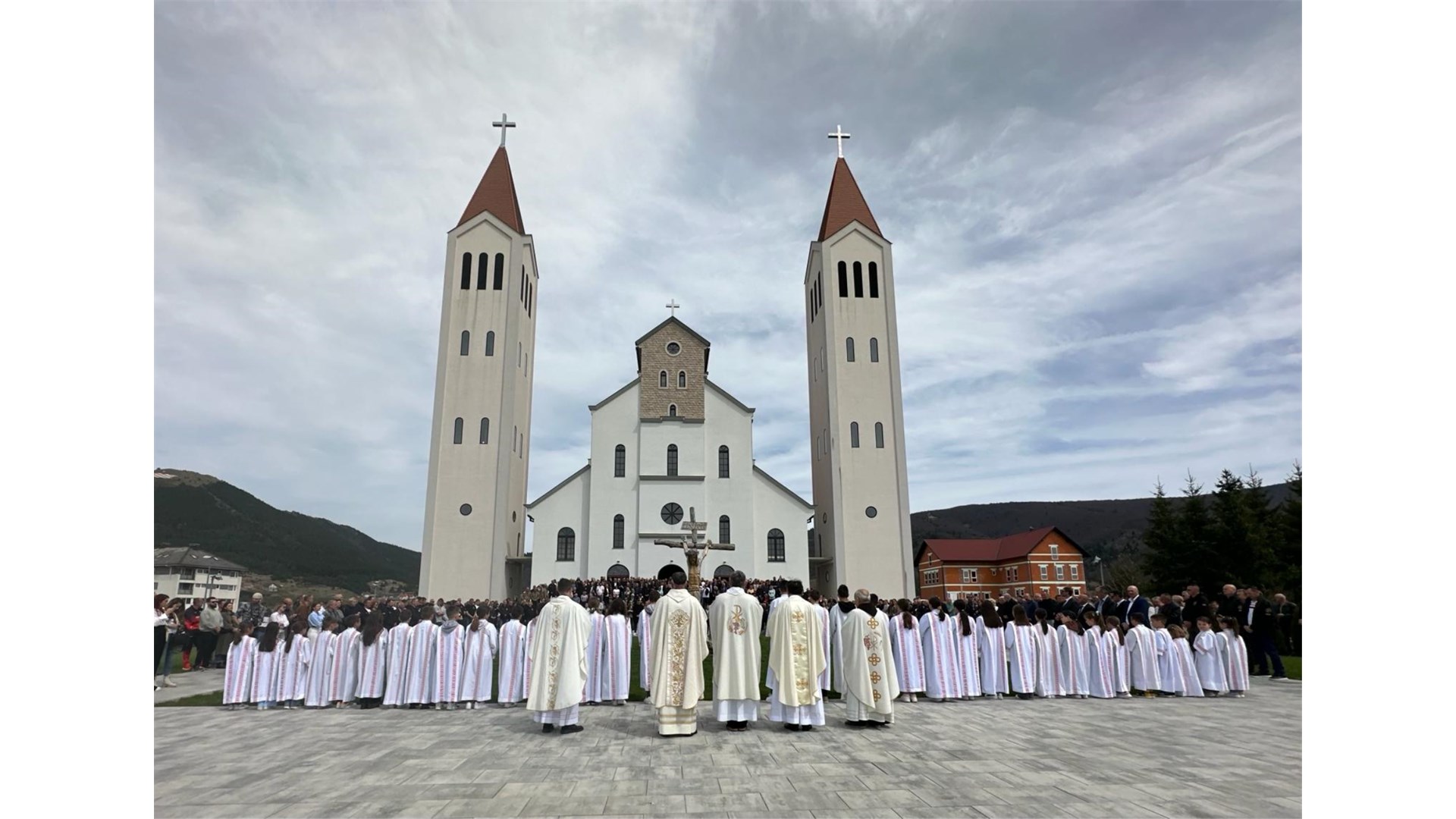 Kupres - Obilježena 32. obljetnica stradanja, otkriven i novi spomenik FOTO