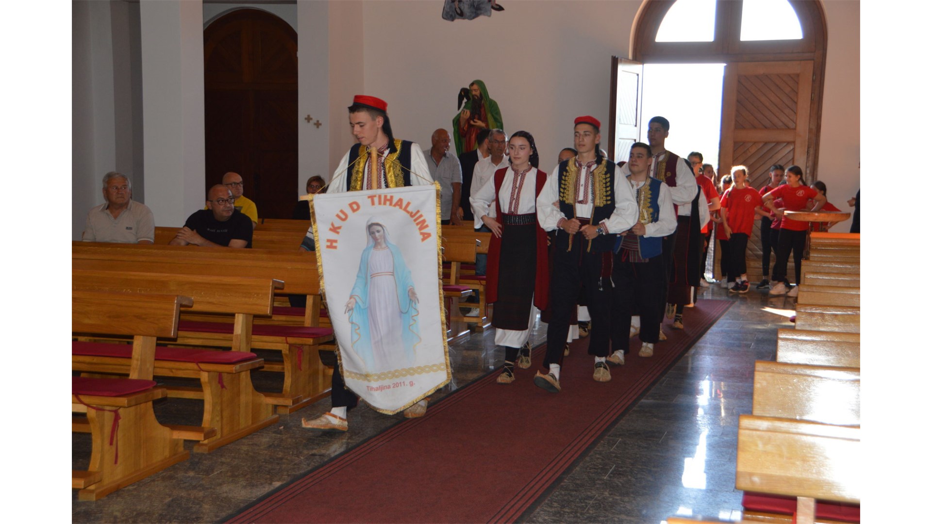 FOTO: Bili smo u Tihaljini. HDZ i Zvonko Milas tu su odradili završni skup! Ovog utorka krenulo glasovanje