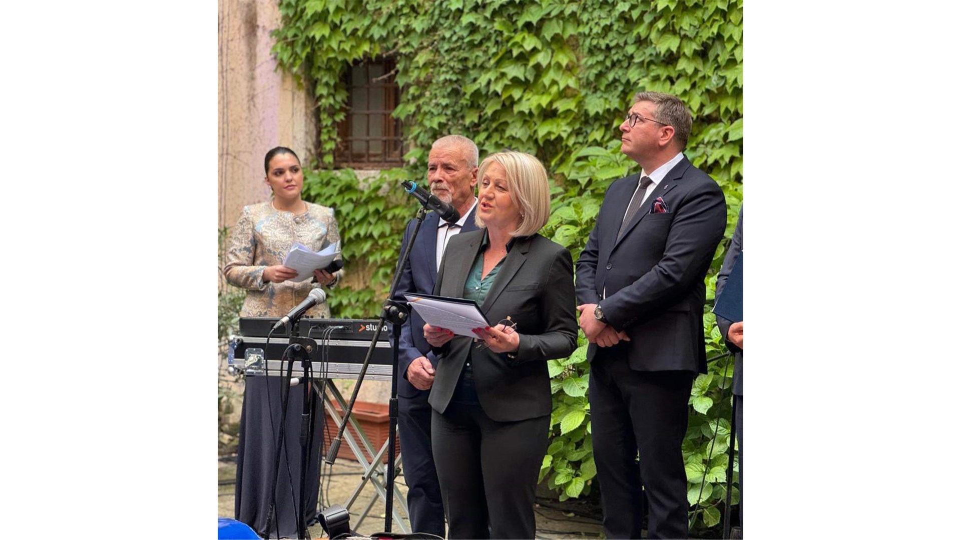 Povijesni trenutak: Svečano otvoren paviljon BiH na Venecijanskom bijenalu s projektom ''Mjera mora'' autora Stjepana Skoke