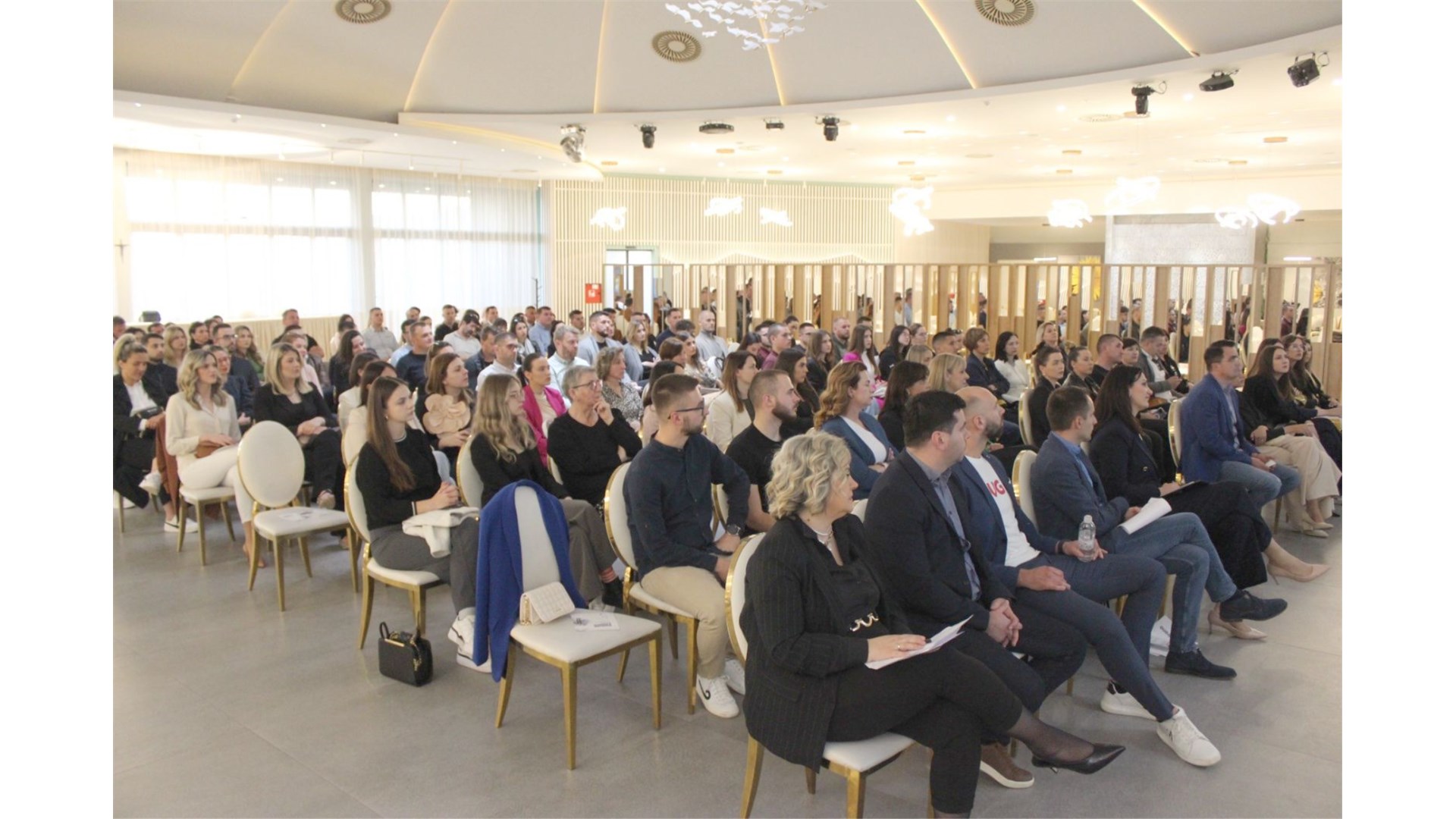 Više od 200 posjetitelja na prvom Marketing&Business Meetupu u Čapljini FOTO